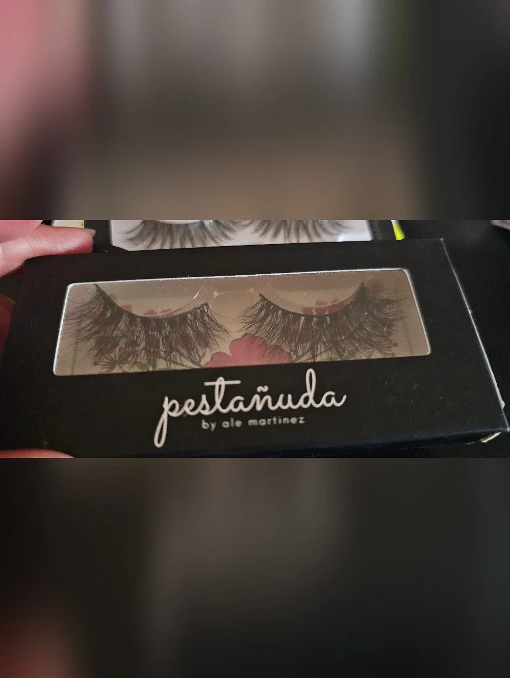 6 Eyelashes NEW